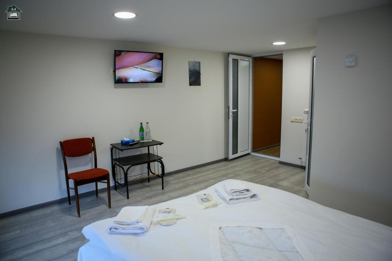 Guest House In Gjoumri Kültér fotó