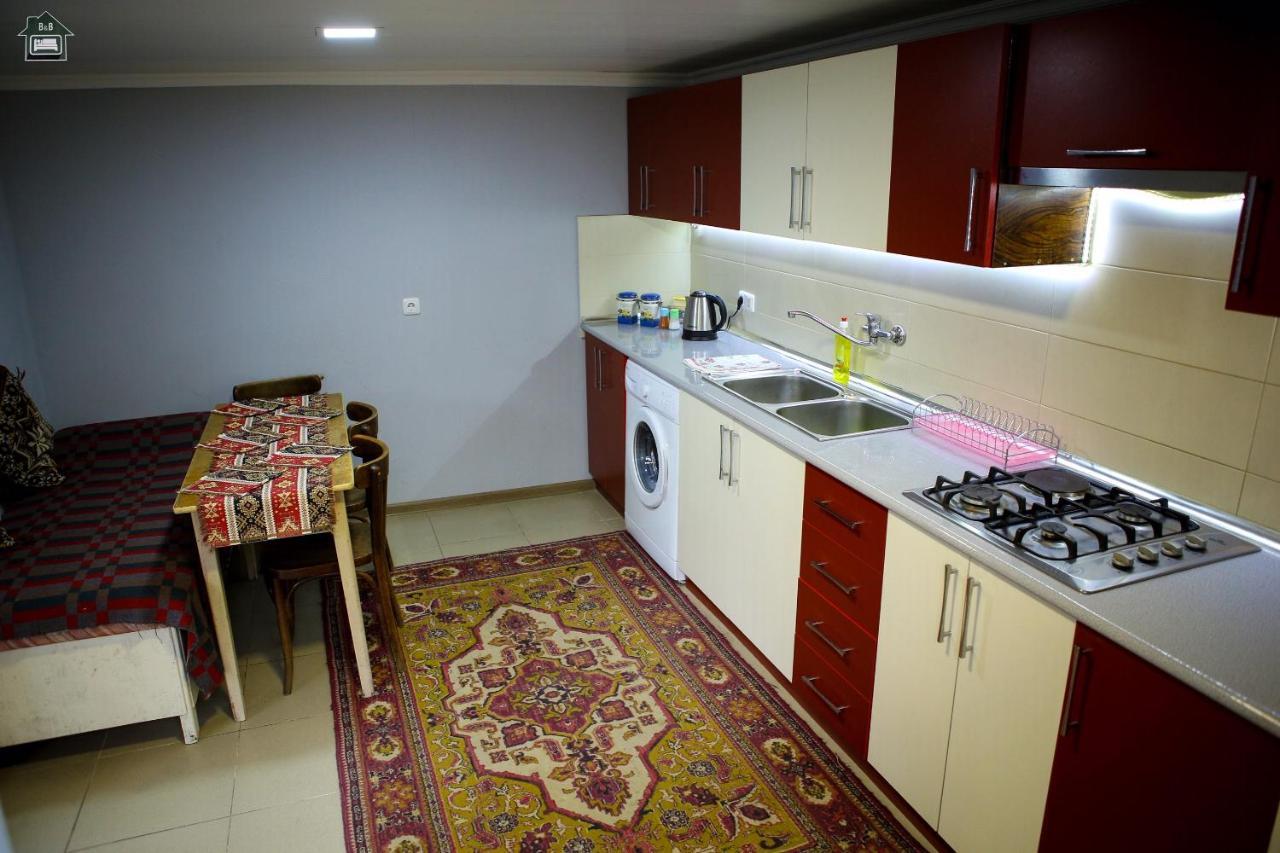 Guest House In Gjoumri Kültér fotó